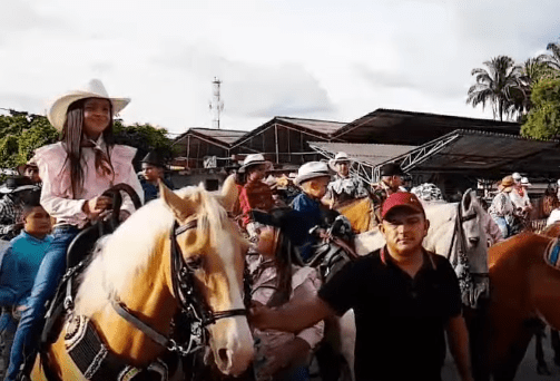 cabalgata infantil.png