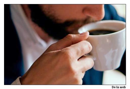 tomando cafe_jose emilio